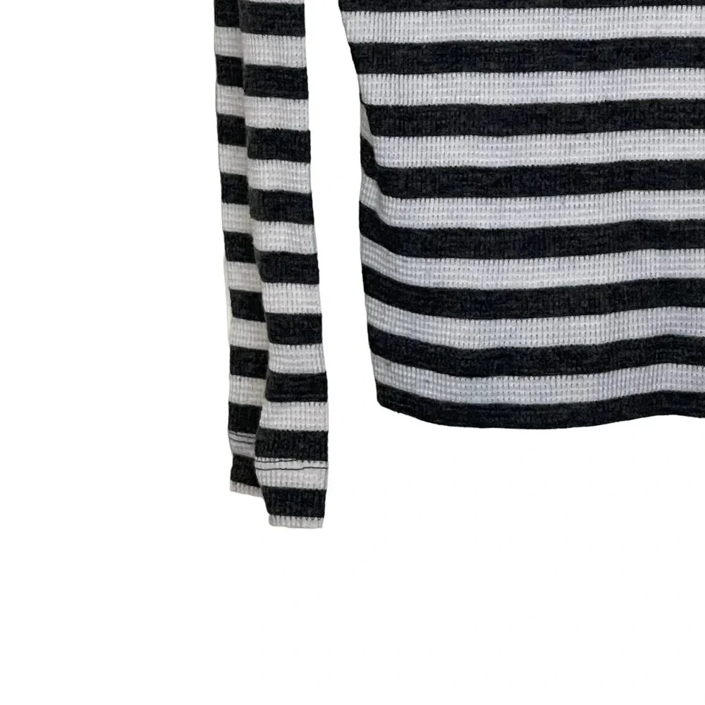 Gap Women's Pullover Sweater Top Knit Turtleneck Longsleeve Striped Blue Size XS